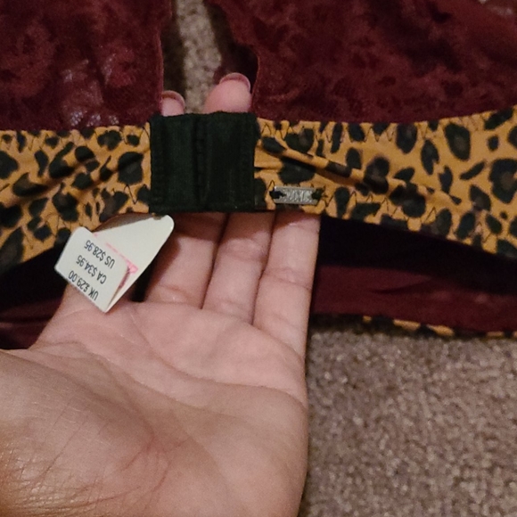 BUY 1 GET 1 FREE PINK VICTORIA SECRET BRALETTE - Picture 5 of 8